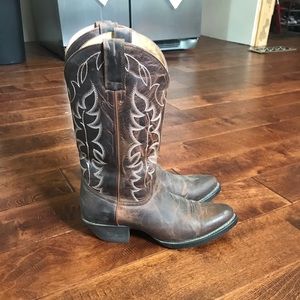 Women’s cowboy boots